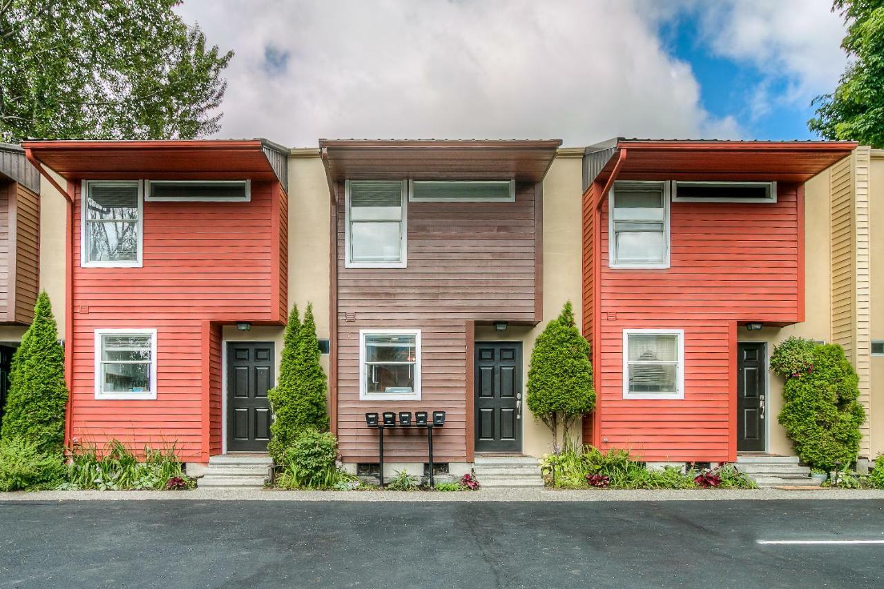 Moon River Suites #3 North Bend Exterior photo